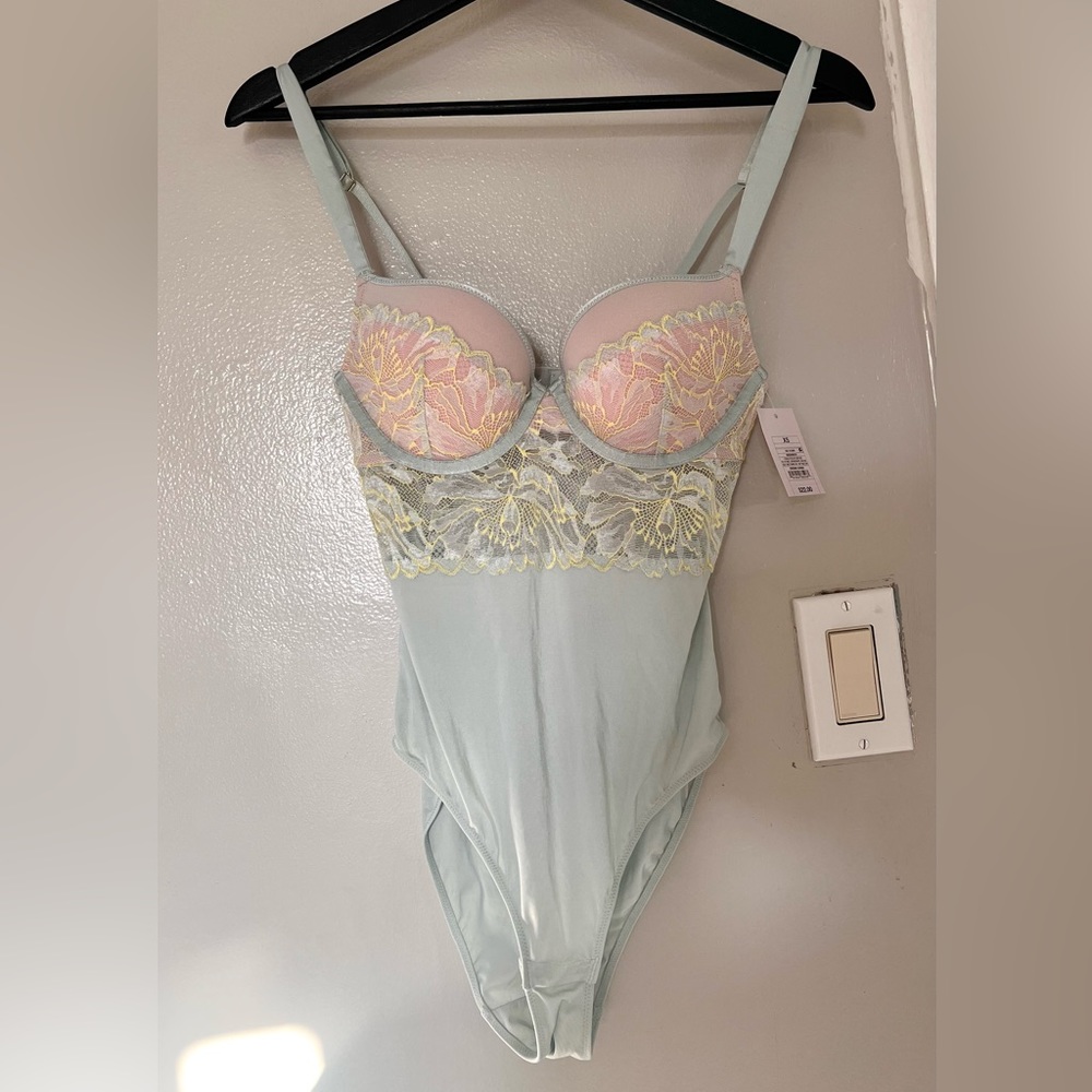 NEW Auden Push-up bodysuit